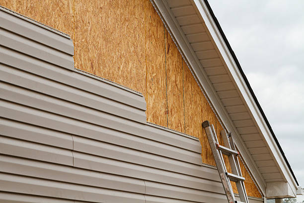 24/7 Emergency Siding Replacement experts in Farmington, IL
